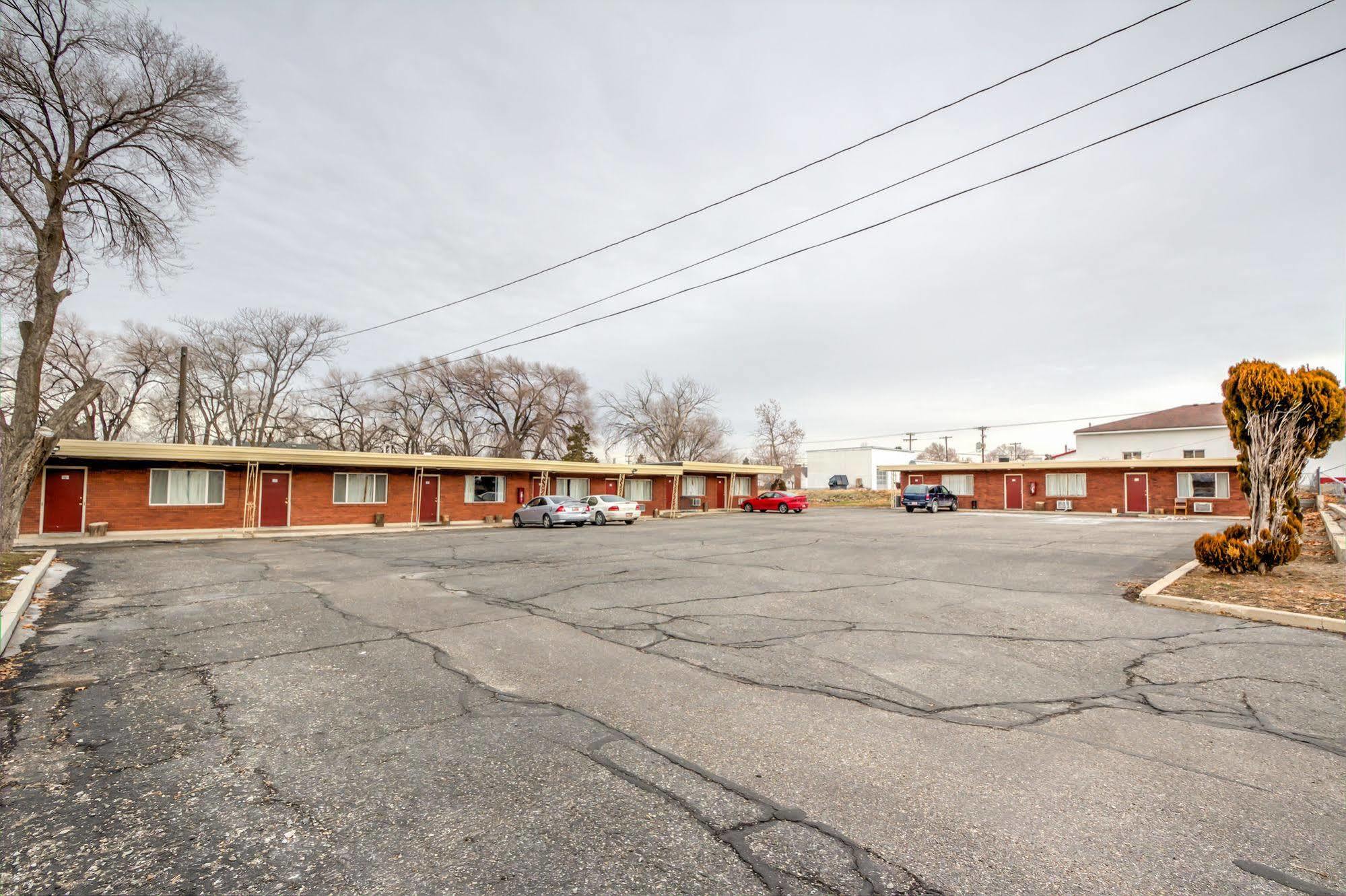 Galaxie Motel Brigham City Exterior photo